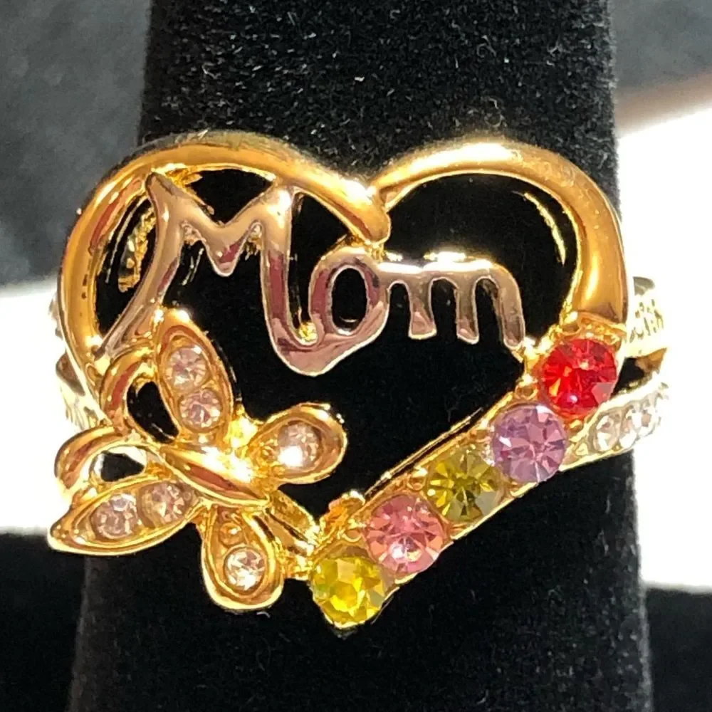 “Mom” ring - Picture 1 of 5